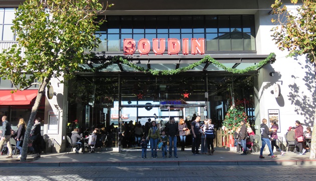サンフランシスコで有名な店の一つ、Boudin