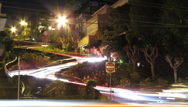 Lombard Streetの夜景